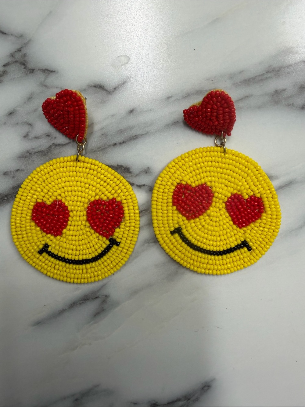 Beaded Heart-Eye Emoji Drop Earrings - Yellow & Red